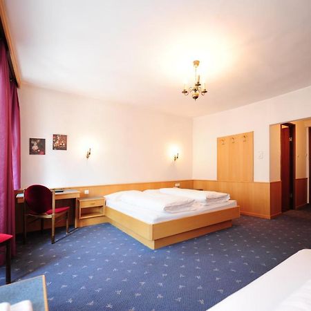 Hotel Krone Матрей ам Бренер Екстериор снимка