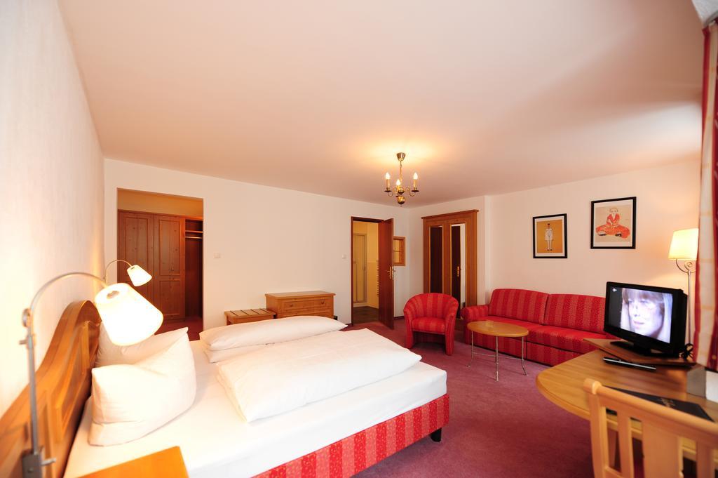 Hotel Krone Матрей ам Бренер Стая снимка