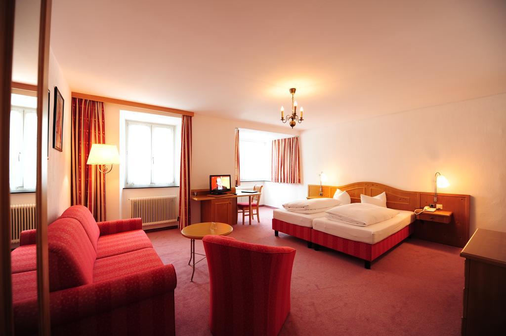 Hotel Krone Матрей ам Бренер Стая снимка
