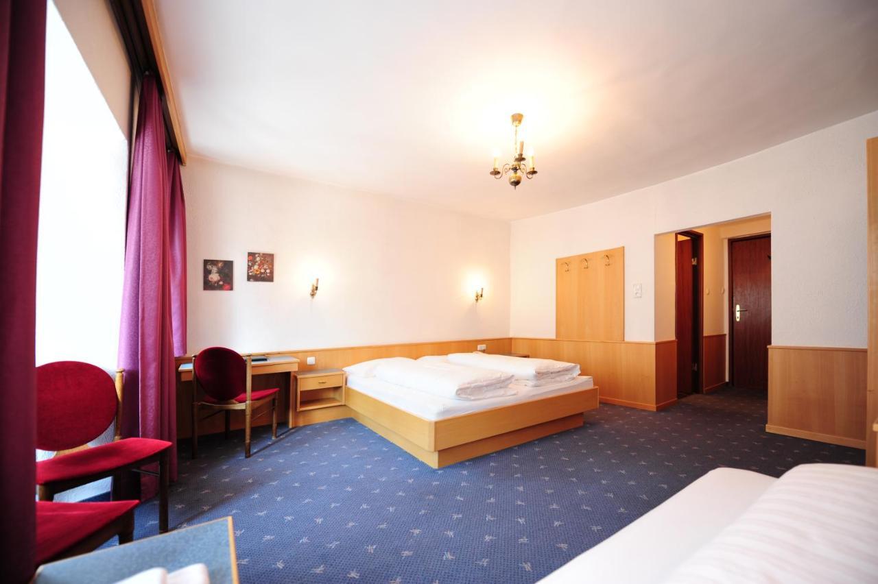 Hotel Krone Матрей ам Бренер Екстериор снимка